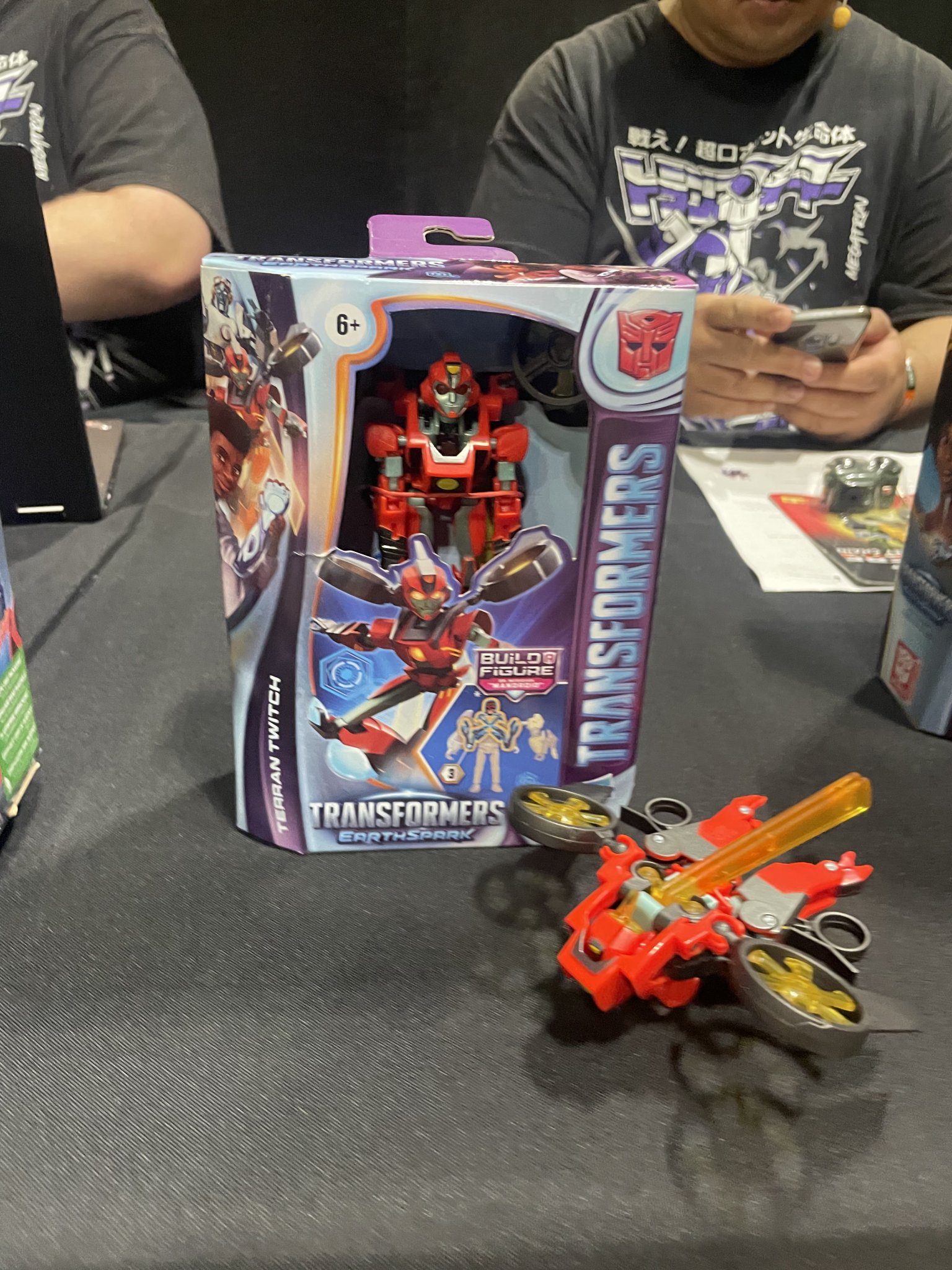 First Look at Earthspark Toys in Packaging at Oz Comic-Con
