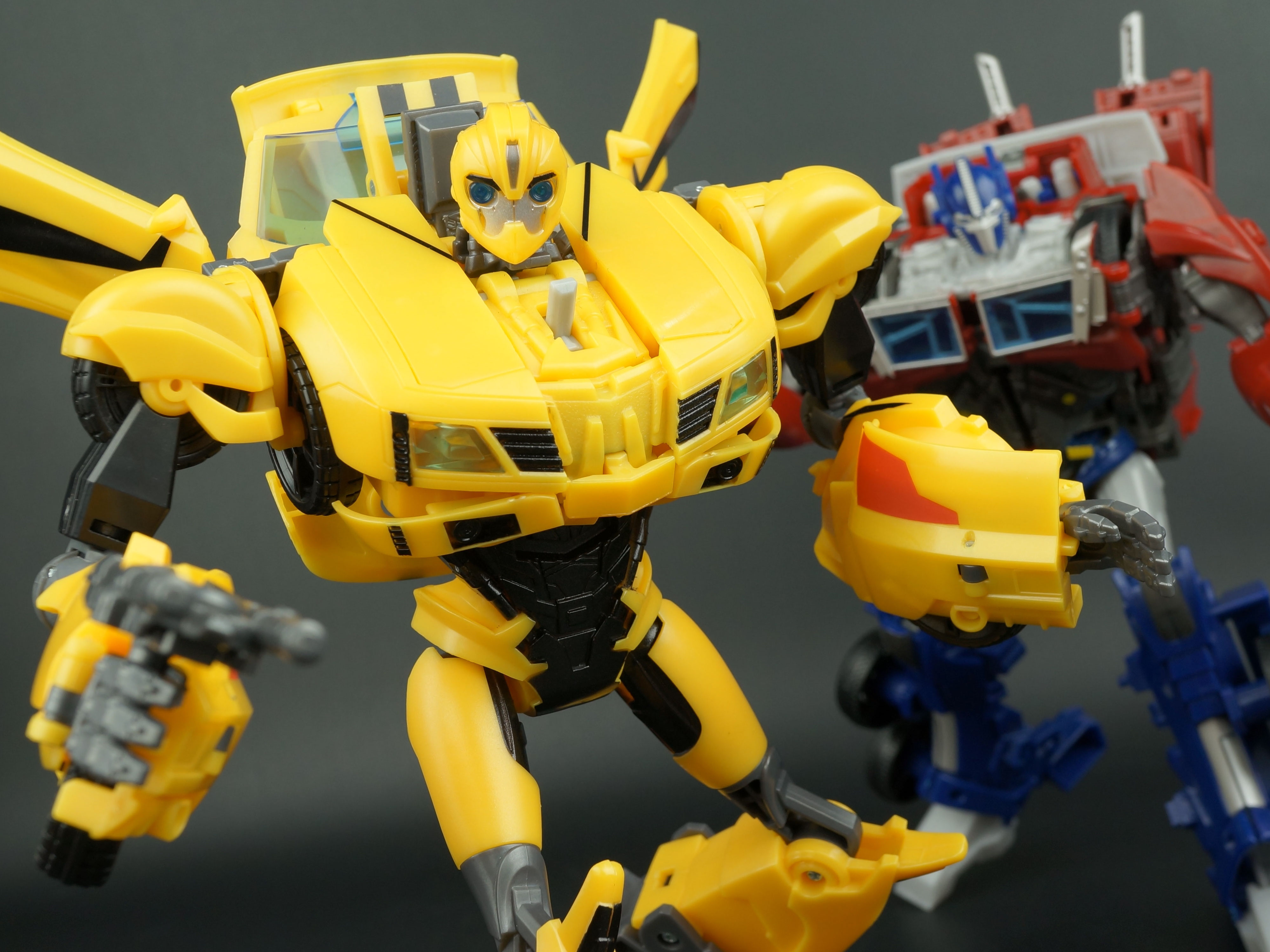 New Galleries: Transformers Prime Weaponizers Optimus Prime and Bumblebee
