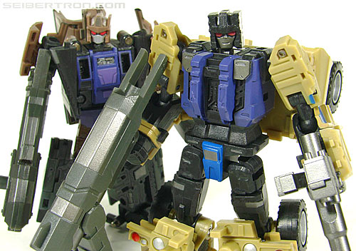 Fansproject Crossfire 2.0 Explorer & Munitioner sets are now in stock at ToyArena.com!