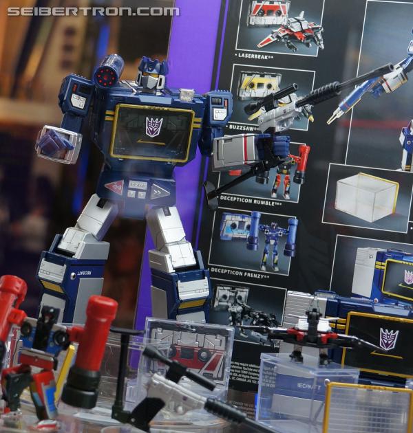 SDCC 2013 Coverage: Preview Night Masterpieces, Platinum Editions, and Linkin Park Soundwave Gallery
