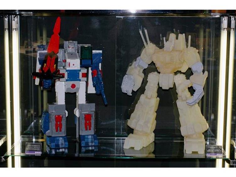 BBTS Sponsor News: Black Friday, Transformers, DC Play Arts Kai, and More!