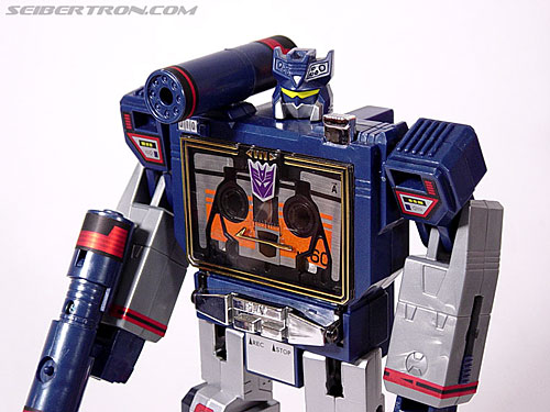 Cybertron Con 2012 Coverage - Masterpiece Soundwave and Reissue Fortress Maximus Possibilities