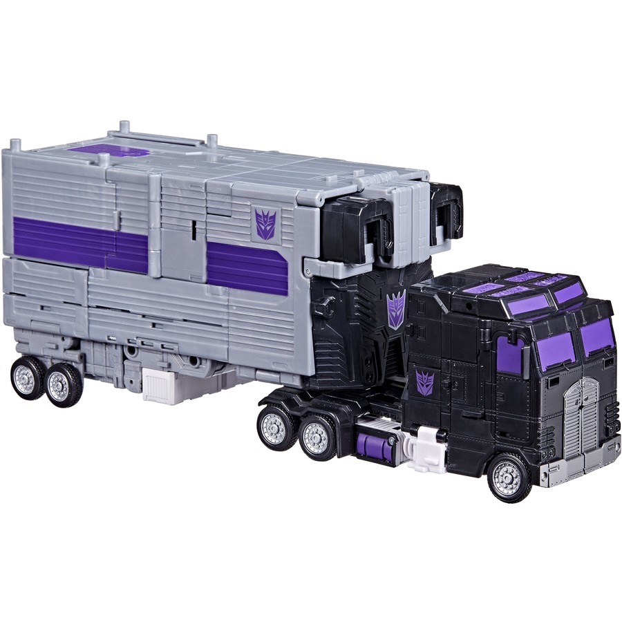 Transformers Legacy Commander Motormaster Found at Australian Retail
