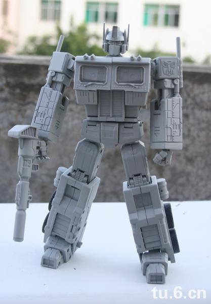 Miniature MP Optimus Prime update with next mini MP figure!