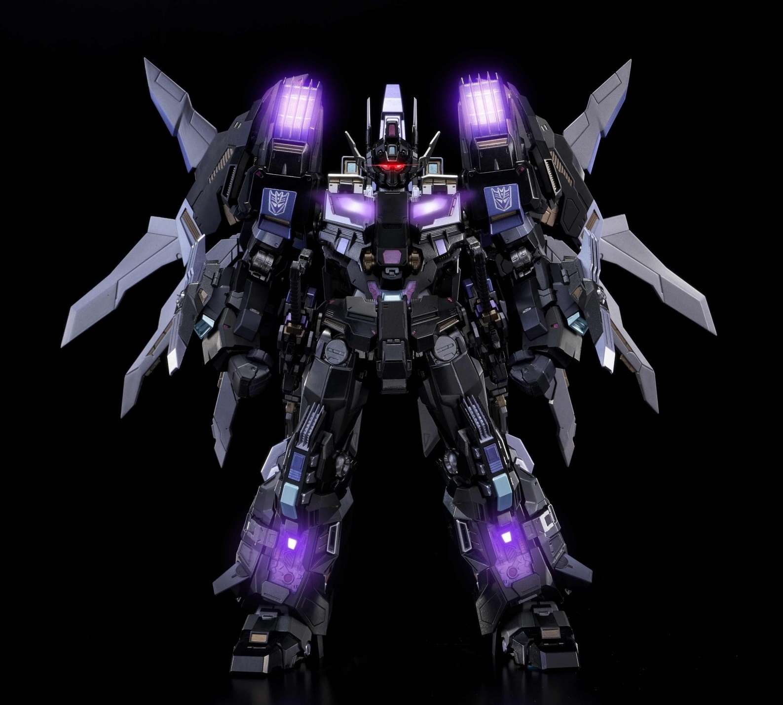 Flame Toys Begins Taking Pre-Orders for SDCC Exclusive Black Star Saber and Clear Optimus Prime