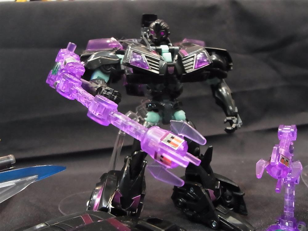 Tokyo Toy Show Images: Clearer Images of Terrorcon Bumblebee, Battle Shield Optimus Prime, Breakdown, and Darkness Megatron