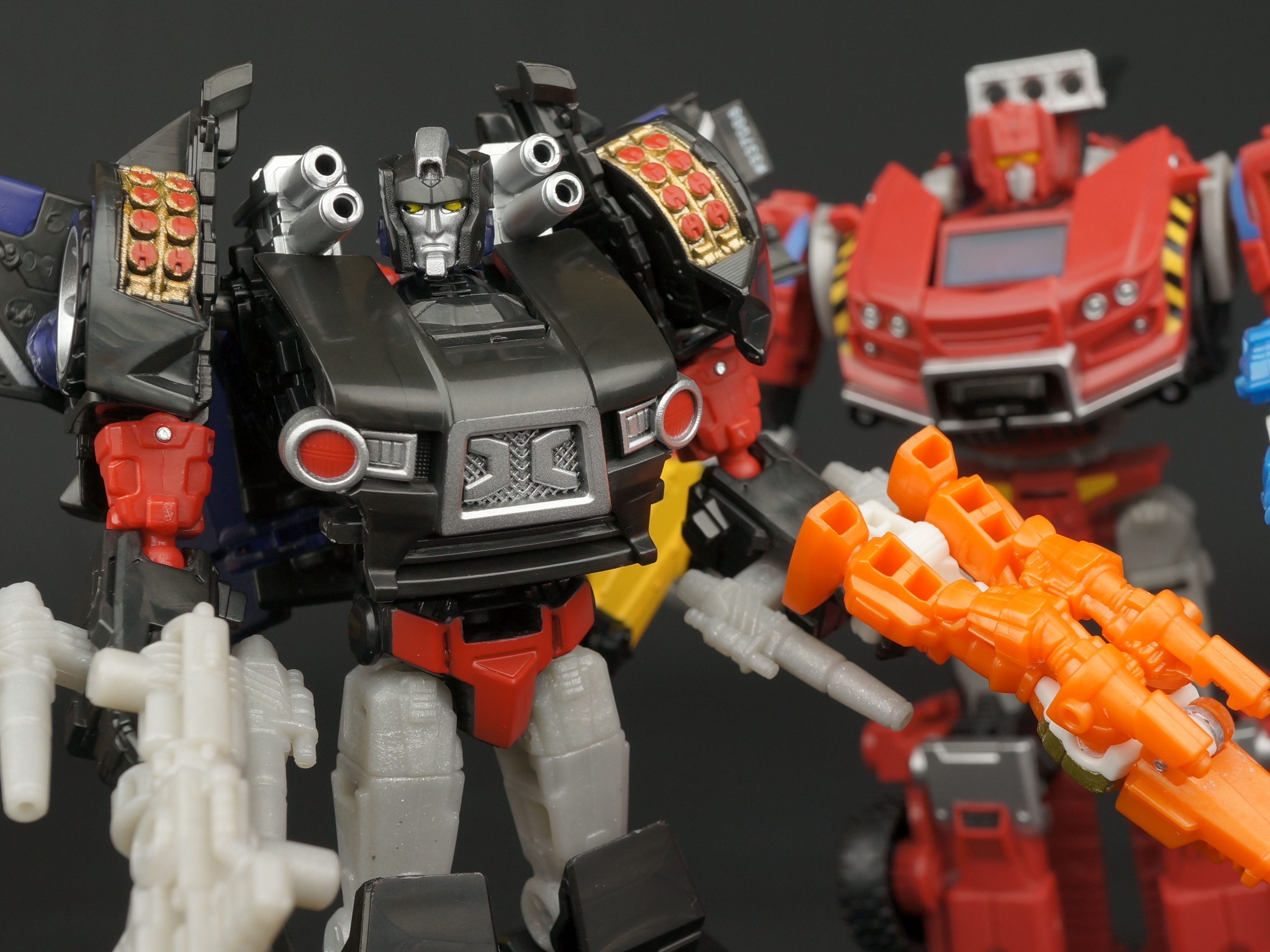 New Galleries: BotCon 2015 Burn Out and Lift-Ticket with Diaclone Pilots