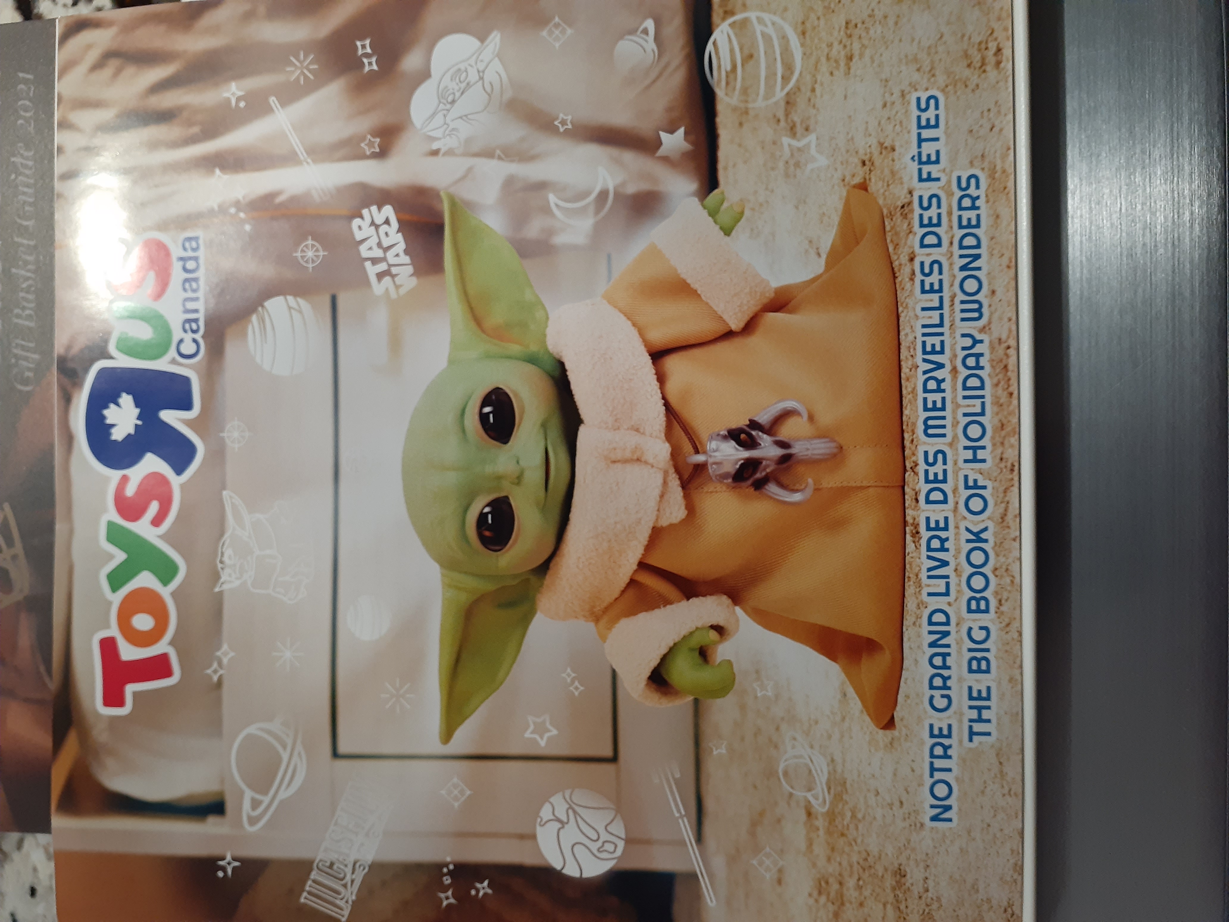 Toysrus Canada's Holiday Catalogue features Discounts on Transformers + New Canadian Sightings