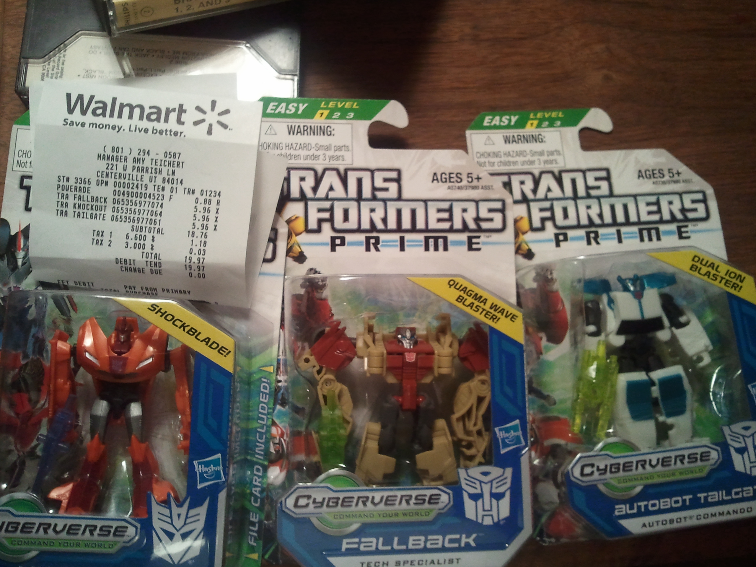 Sightings: Transformers Prime Deluxe Wave 5, Cyberverse Legion & Commander Wave 4