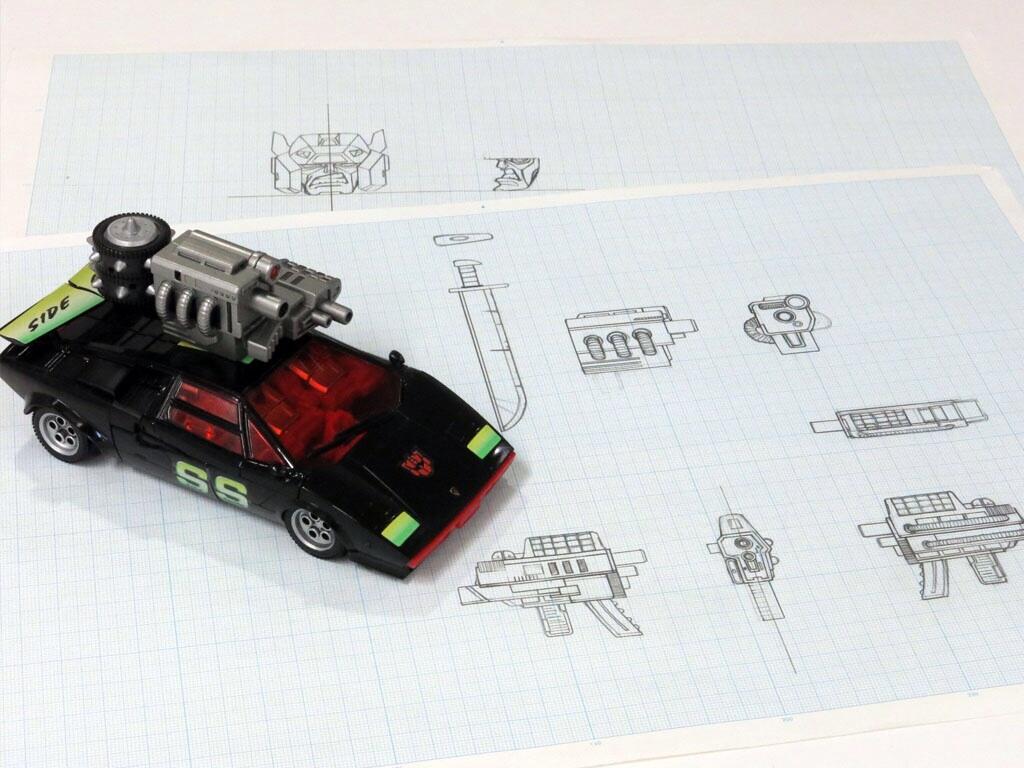 Video Review: Takara Tomy MP-12G G2 Lambor