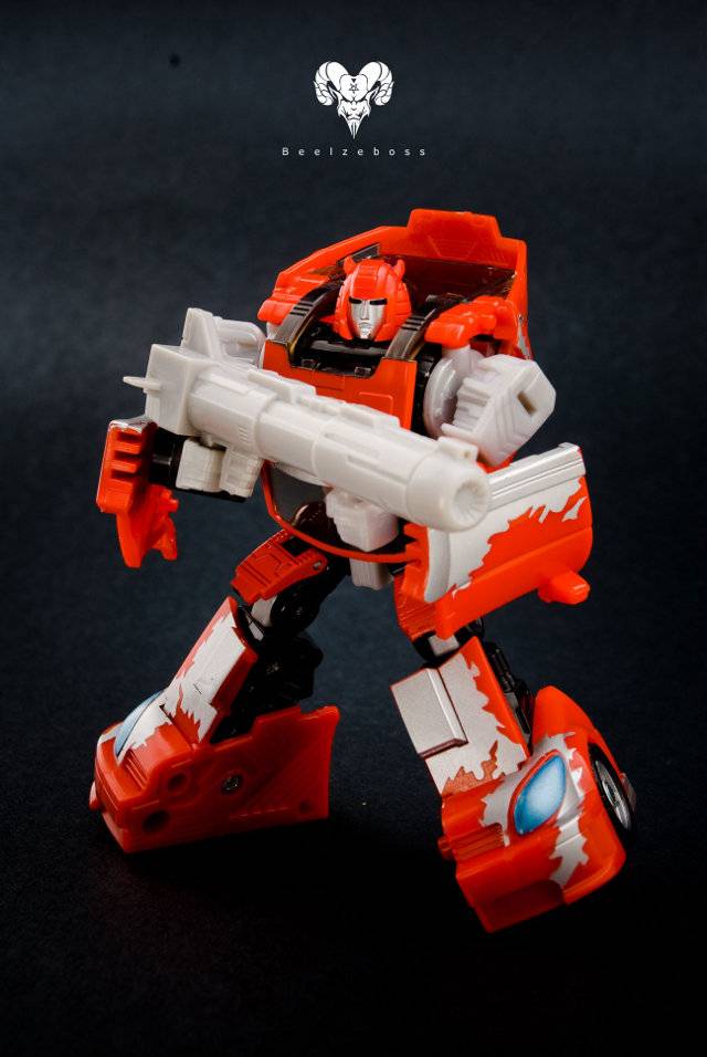 Classics Cliffjumper - Devil Horns - Custom Kit Available for Preorder @ TFsource!