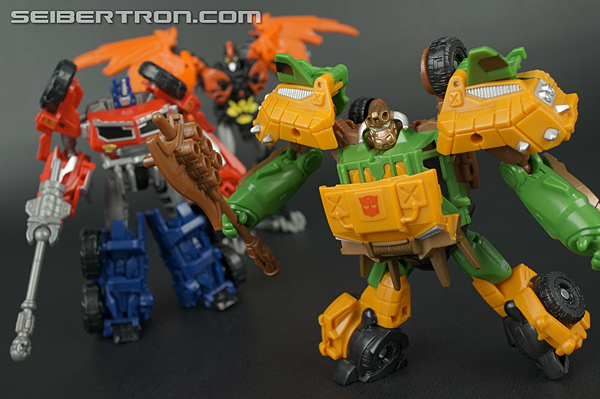 New Galleries: Transformers Prime Beast Hunters Cyberverse Commander Class Optimus Prime, Bulkhead, & Predaking