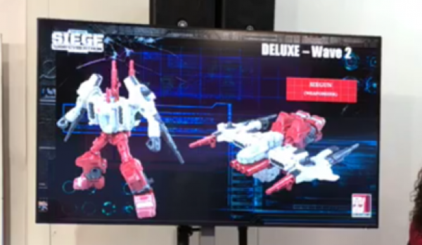 Siege Prowl, Sixgun, Pteraxadon revealed at the recorded Italy Lucca Comics and Games' Hasbro panel!