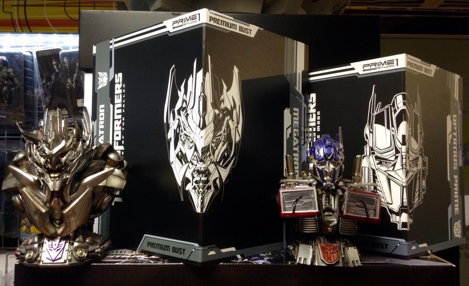 Out of Package Image - Prime 1 Studio Premium Bust Optimus Prime and Megatron