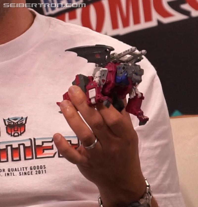 NYCC 2017: Gallery for Transformers Titans Return Grotusque and Scorponok Reveal #NYCC17