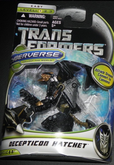 DOTM Cyberverse Commander Decepticon Hatchet Found at Retail!