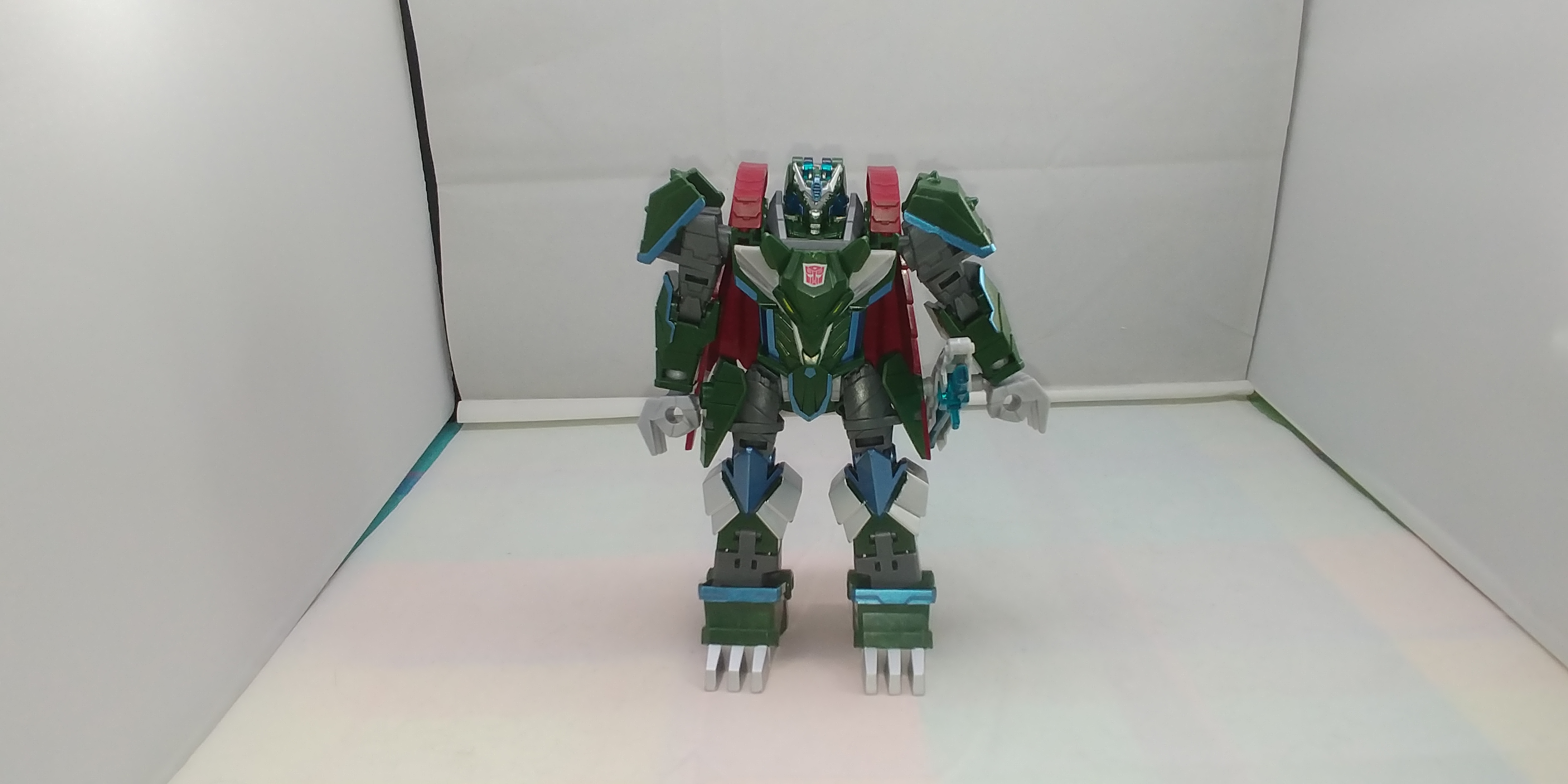 New Video Review of Transformers Cyberverse Ultra Class Thunderhowl