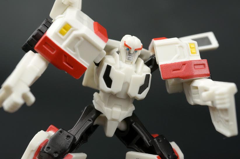 New Galleries: Robots In Disguise Legion Class Ratchet and Blizzard Strike Optimus Prime