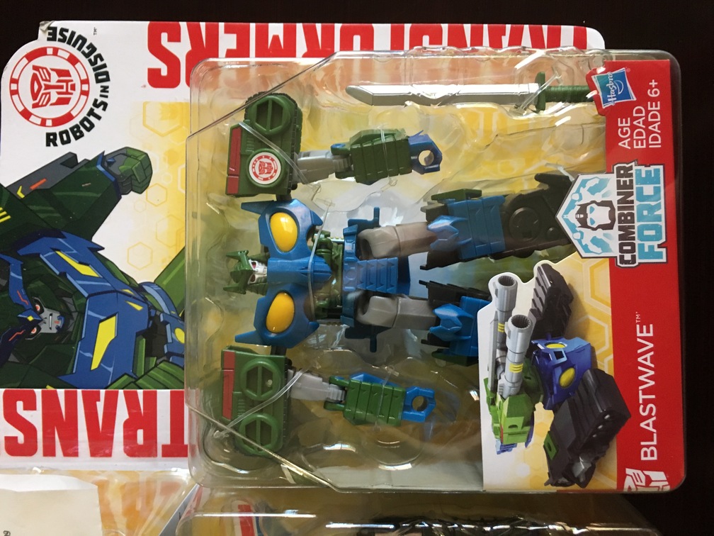 Robots in Disguise Warriors Blastwave, Stormshot and Alpine Strike Drift found in US Retail