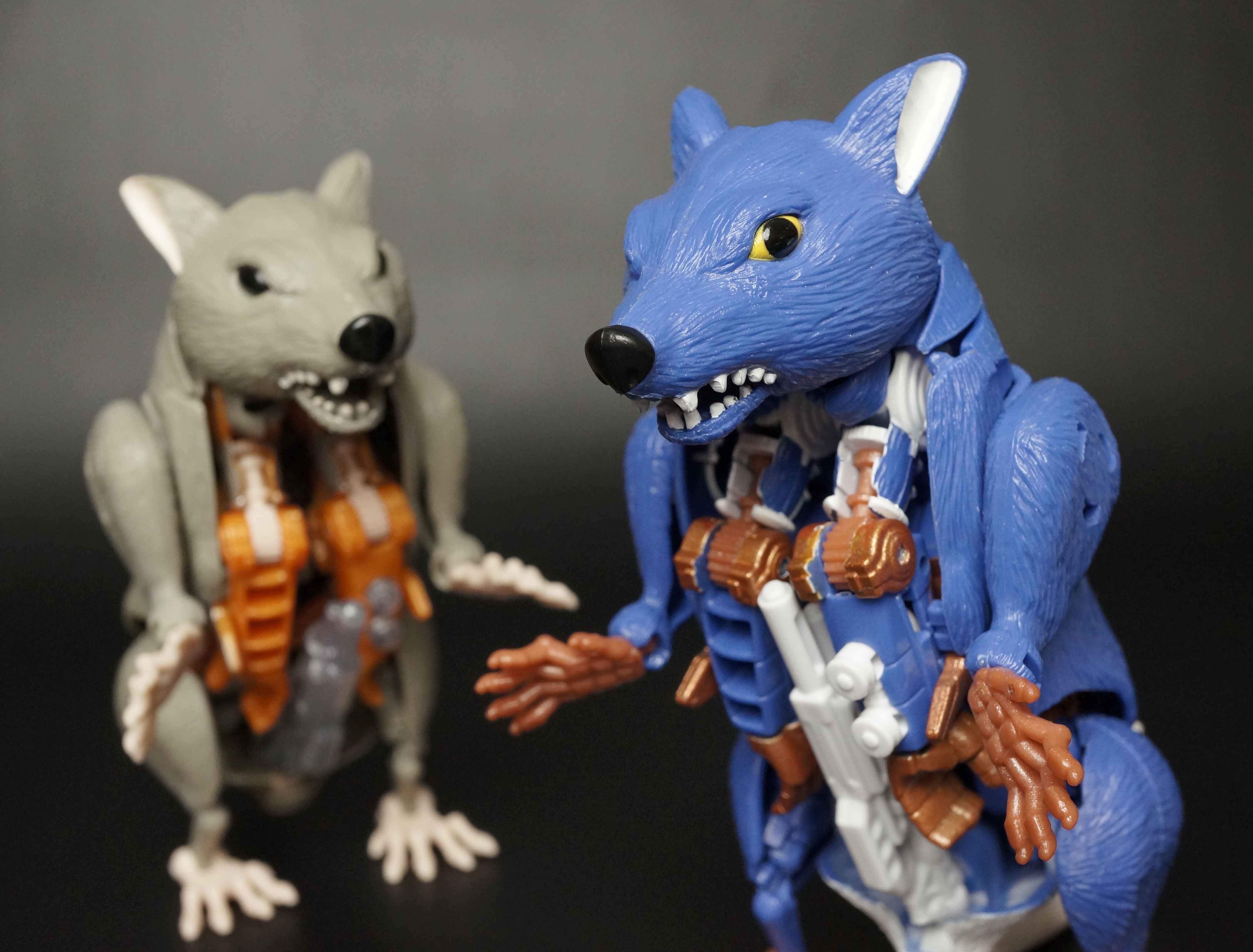 New Gallery: BotCon 2015 Packrat "The Thief"