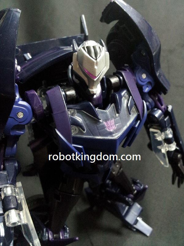 In-hand Images of Transformers Prime Takara Vehicon
