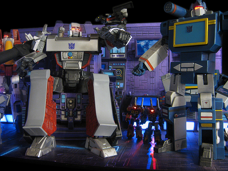 Transtopia Masterclass - Masterpiece Decepticon Diorama