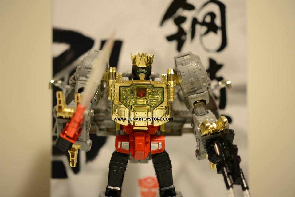 Asia Exclusive MP-08 King Grimlock Out of Box Images
