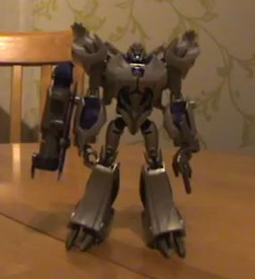Transformers Prime Voyager Class Megatron Video Review