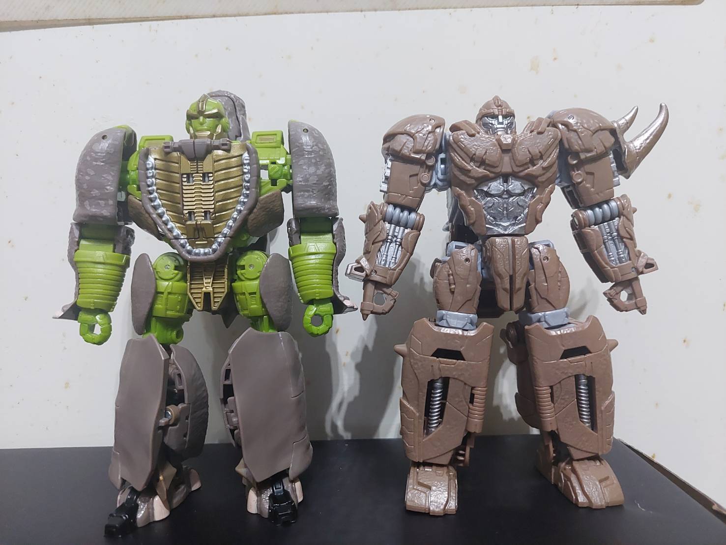 New Images of Rise of the Beasts Voyager Optimus Prime and Rhinox show that they are New Molds