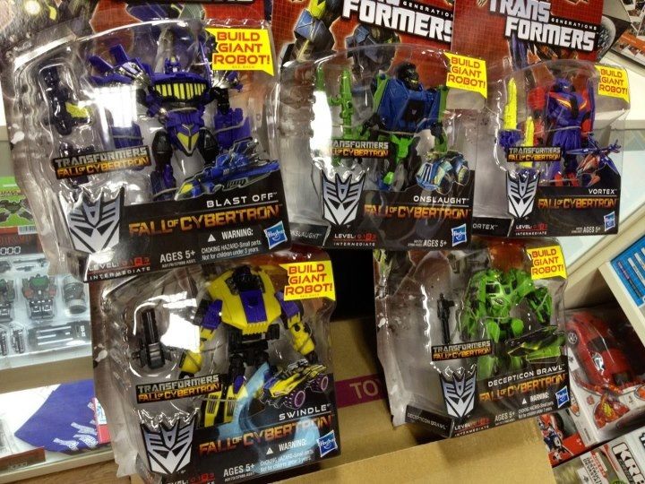 Transformers Generations: Fall of Cybertron Wave 2 Released in Hong Kong