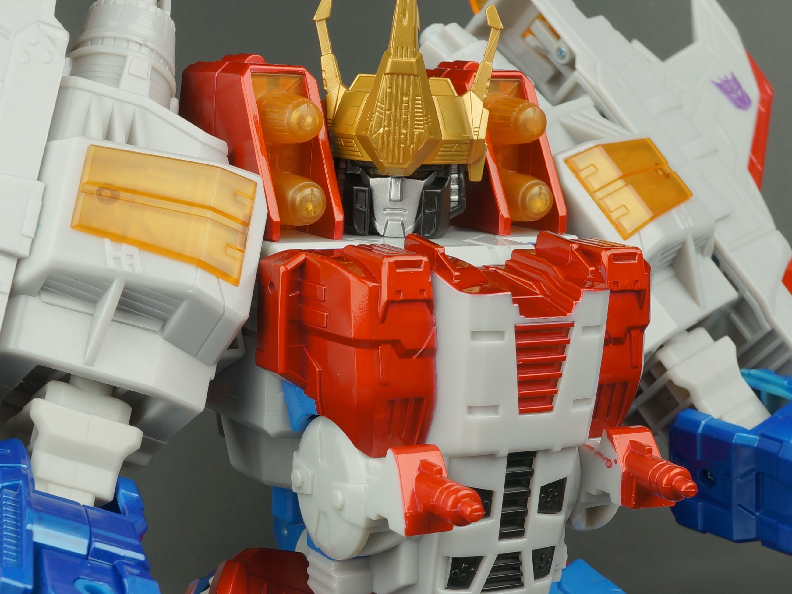 New Gallery: Platinum Edition Year of the Horse Supreme Starscream