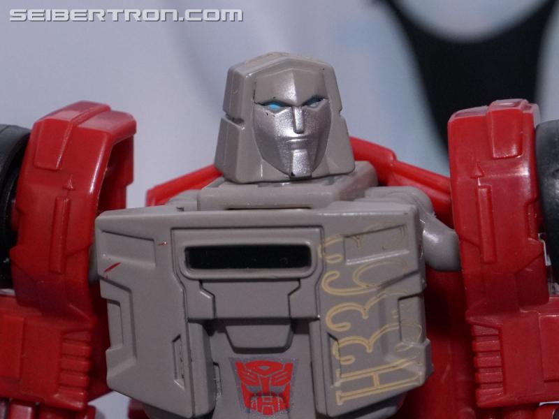 NYCC 2017: Gallery for #Transformers Power of the Primes Legends Class Reveals #hasbronycc #NYCC17
