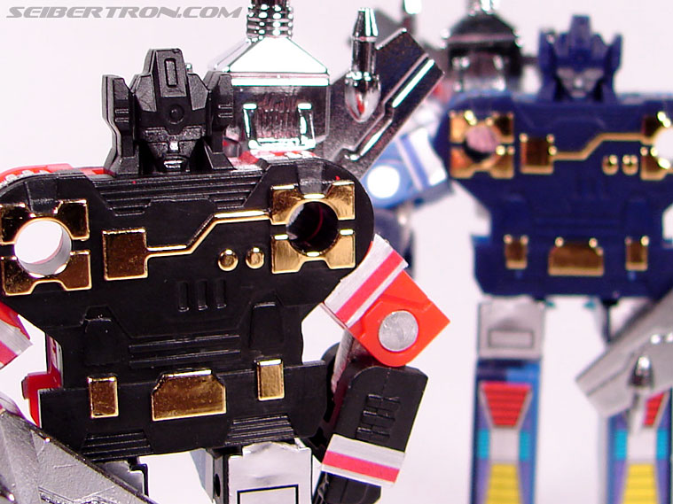 Possible information revealed about upcoming Transformers United Frenzy / Rumble toy