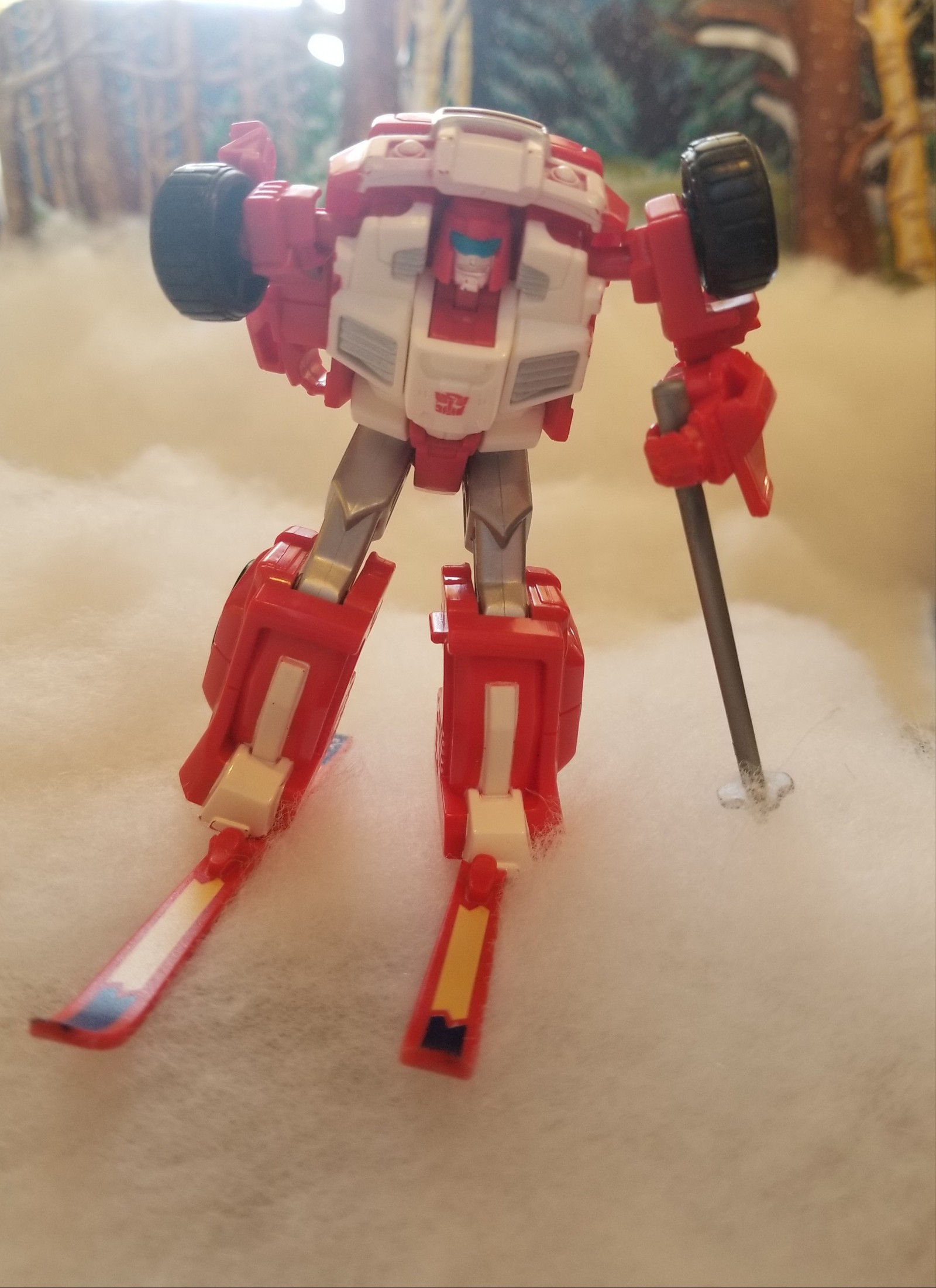 #Transformersmas: The Transformers Holiday Photo Challenge Week One: Winter Sports!