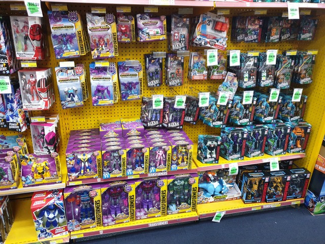 Cyberverse Review Round Up + New Sightings in Canada and Australia