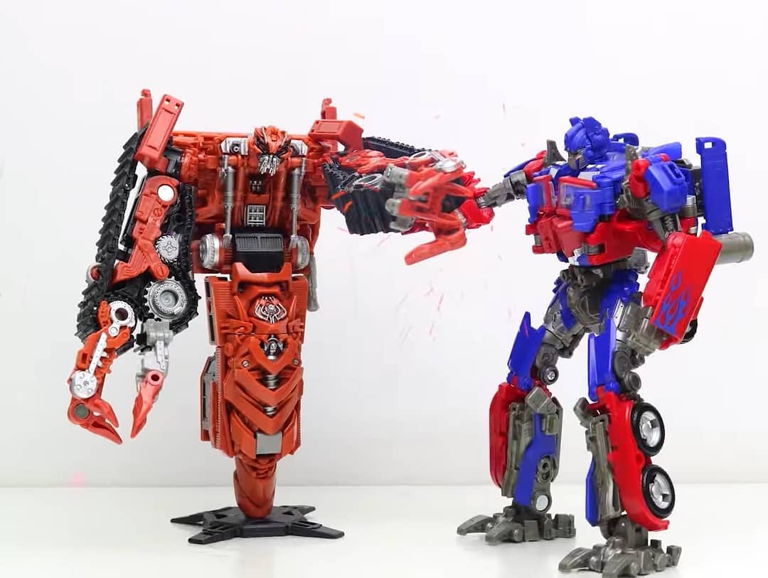 Studio Series News with Wave 5 Sightings and Reviews + In Hand Images of Rampage and New Optimus
