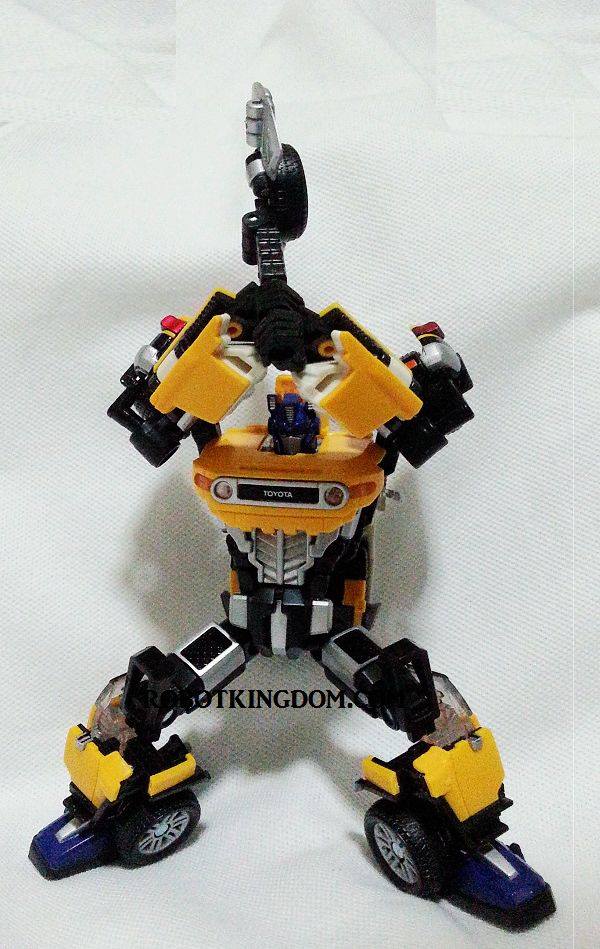 Takara Tomy Transformers FJ Cruiser Optimus Prime Images