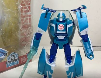 Video Review for Robots in Disguise Warrior Blurr and Soundwave