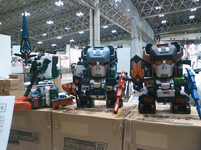 Summer Wonderfest 2013 Super Deformed Fortress Maximus Images