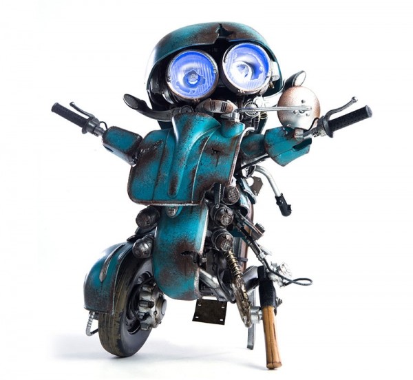 Video Review for 3A Sqweeks Highly Poseable Figure from Transformers: The Last Knight