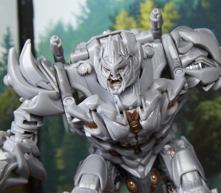 Almost Half Off Studio Series Voyager 05 Optimus Prime and 06 Starscream, 13 Megatron at BBTS