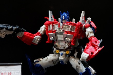 Bumblebee: The Movie Toys on Display at Wonderfest with New Legendary Optimus Prime #ワンフェス #wf2018