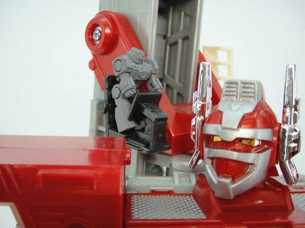 Takara Tomy Transformers Masterpiece Star Saber Discussion Thread - More Size Comparison Images