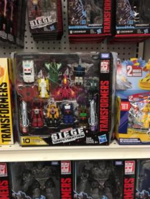 Toysrus Canada will be Getting the Target Exclusive Siege Multipacks and New Micromasters Sightings
