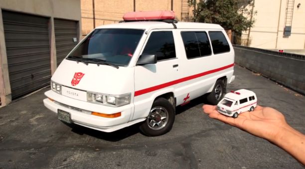 Crave Online Star Cars: G1 Ratchet and Turtle Van
