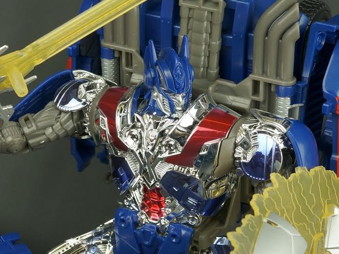 New Gallery: Transformers: Age of Extinction First Edition Optimus Prime