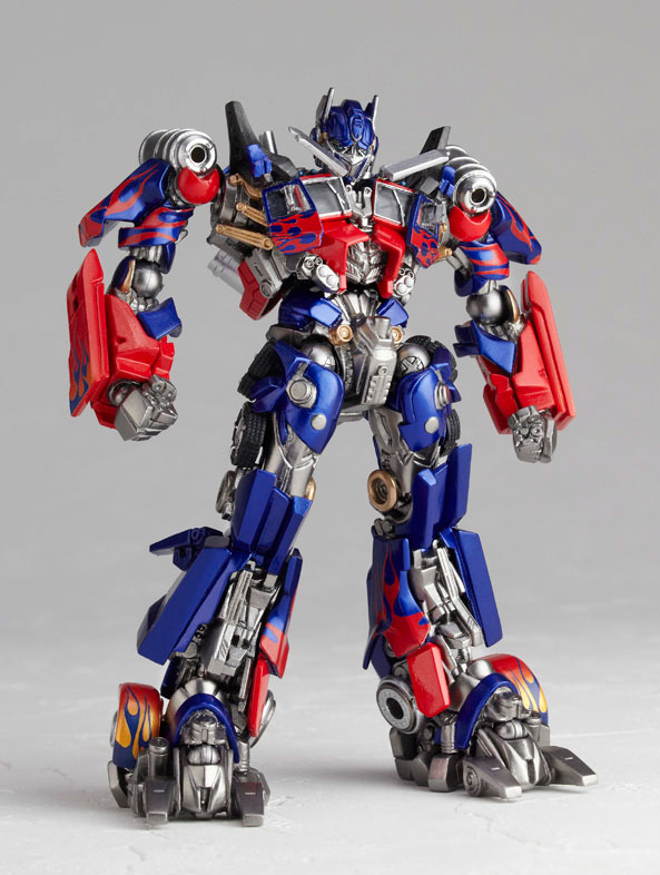 New Run of Revoltech Sci-Fi No 030 - Transformers Dark Of The Moon - Optimus Prime