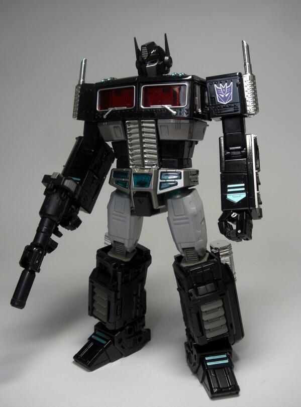 Takara Tomy Transformers Masterpiece MP-10B Black Convoy