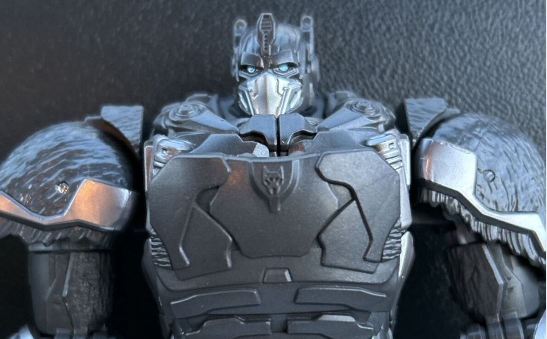 First Images of Transformers Rise of the Beasts Voyager Optimus Primal