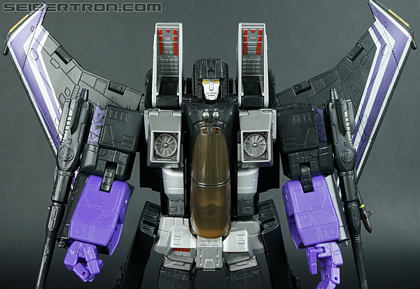 New Masterpiece Gallery: Universe Skywarp from Hasbro